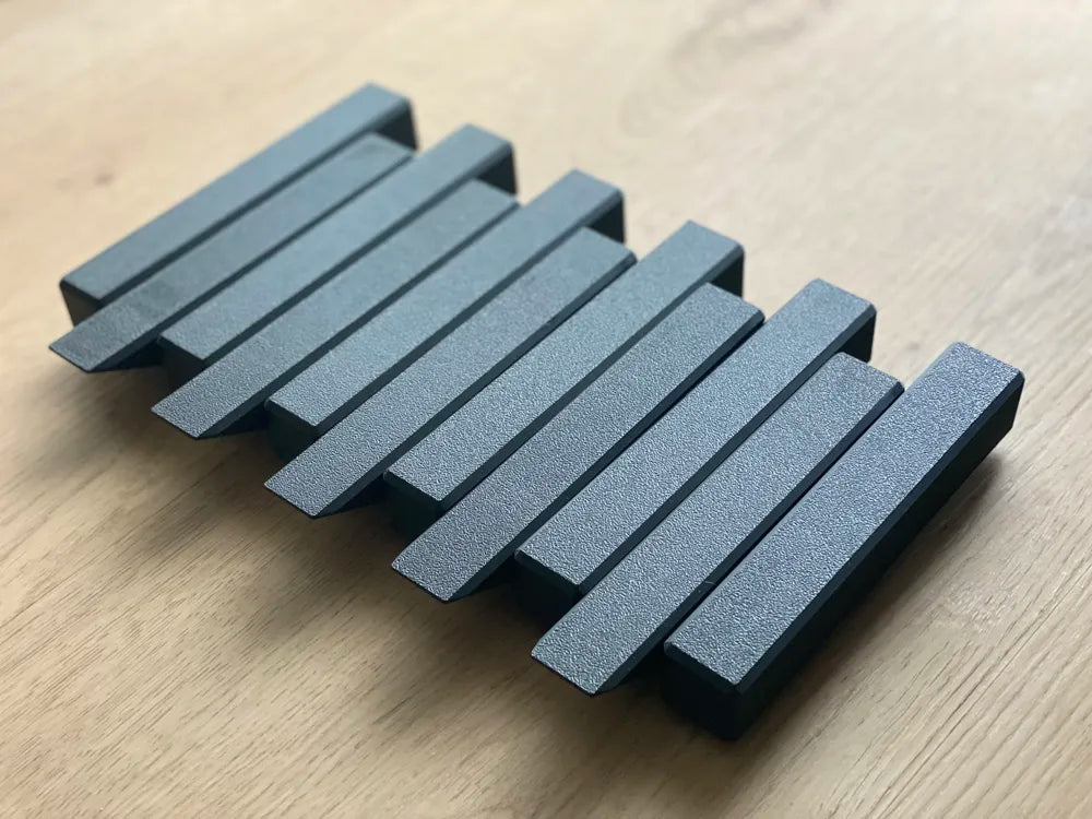 Expandable Wall-Mounted Hook