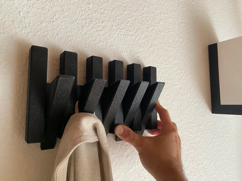 Expandable Wall-Mounted Hook